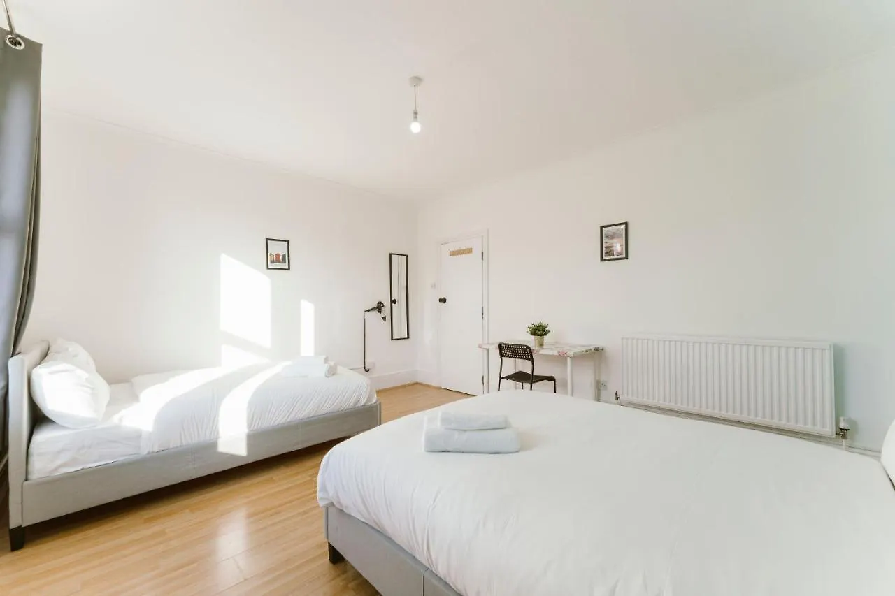Stratford Cosy Rooms - 37 Londyn 0*,  Wielka Brytania