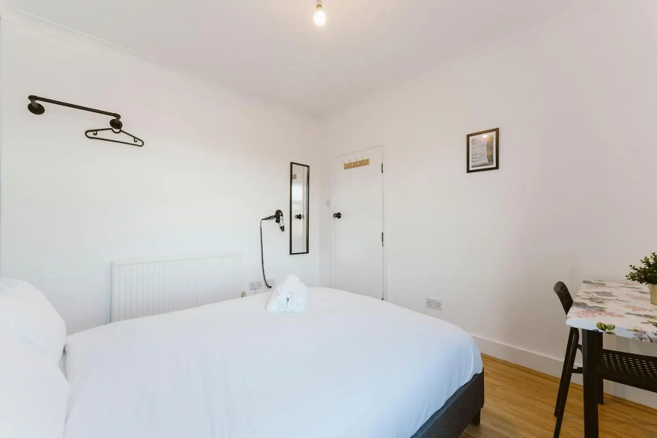 Stratford Cosy Rooms - 37 London
